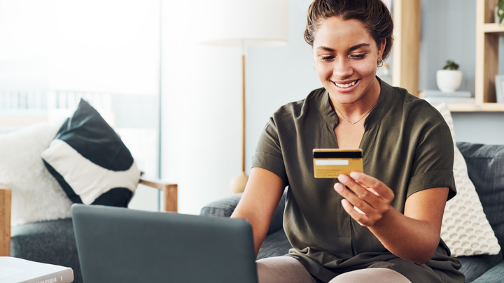 Woman shopping on her laptop. 